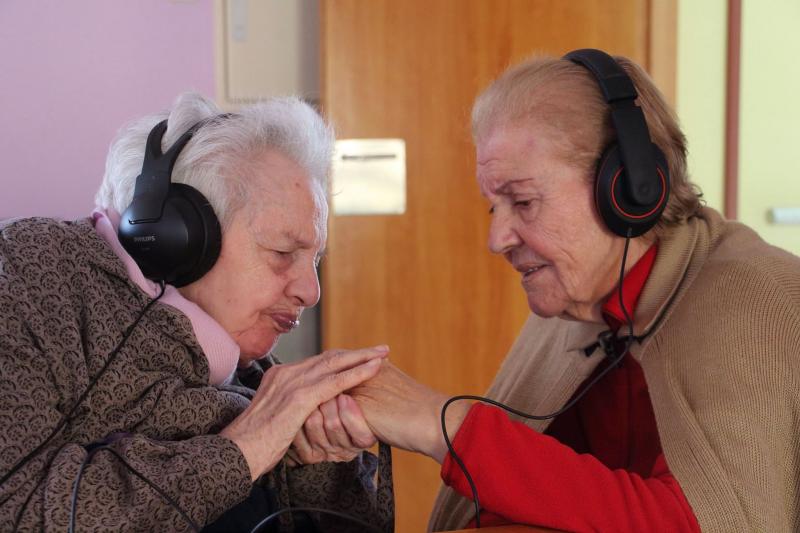 musicoterapia en personas mayores