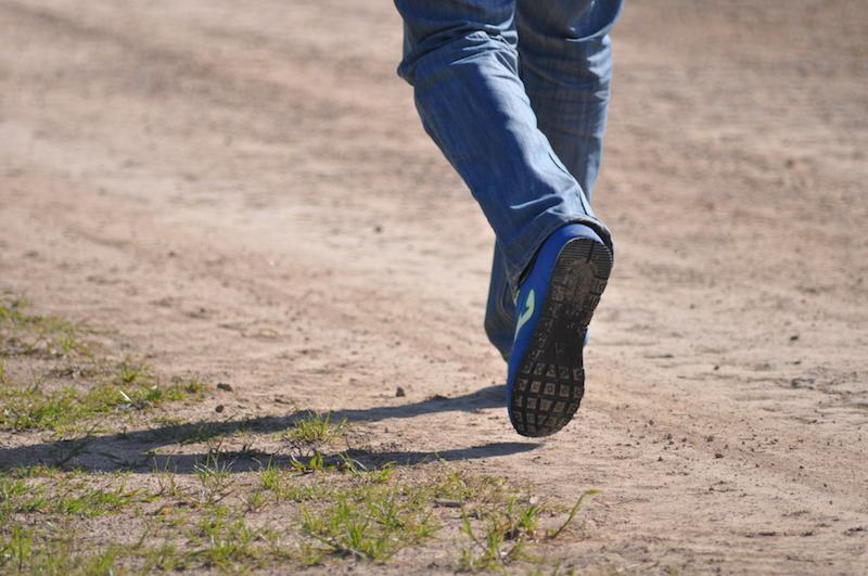 beneficios caminar personas mayores