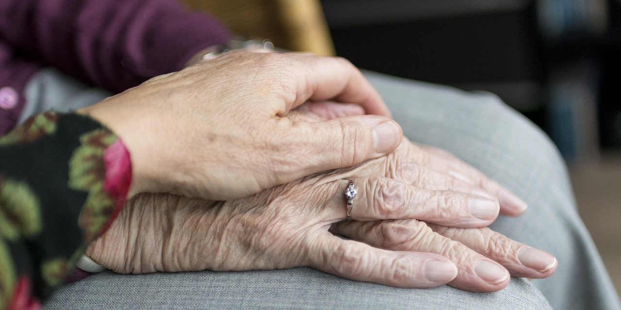 image Grupo Ciudad Jardín | Relaciones sociales en ancianos: impacto positivo