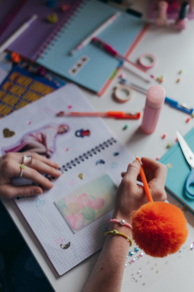 Grupo Ciudad Jardín | Arteterapia: Ejercicios de dibujo para ancianos en residencias Diario ilustrado como idea para hacer en una residencia de ancianos